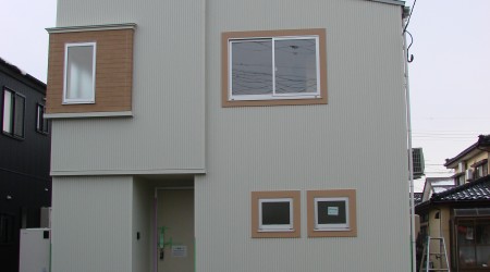 自然風合いあふれるナチュラルモダンな住まい